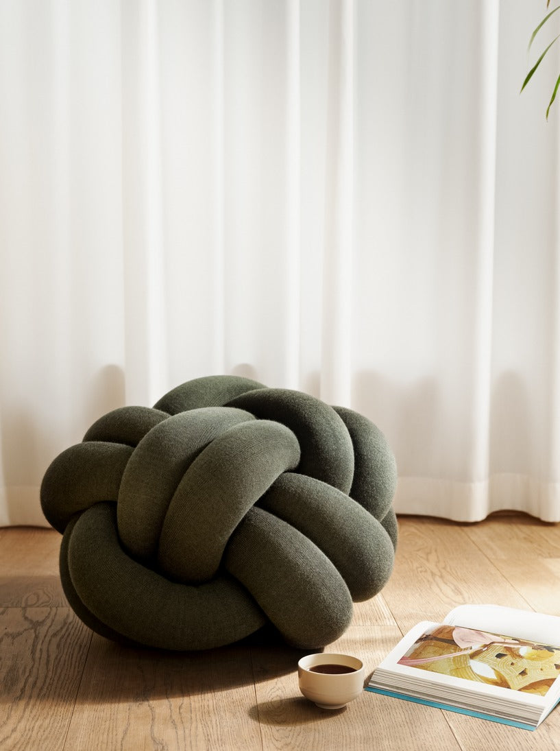ノッツスタジオ Knot Floor Cushion マスタード Mサイズ ノッツスタジオ Knot Floor Cushion マスタード Mサイズ Medium Knot